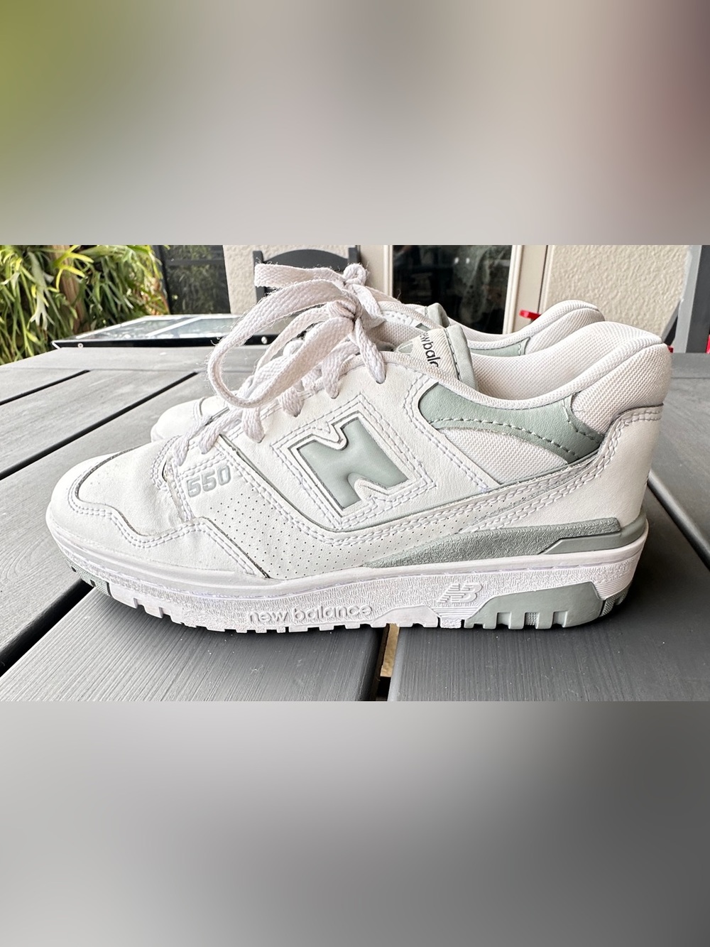 New Balance women 550 Sneaker in White and Light Gray-Green